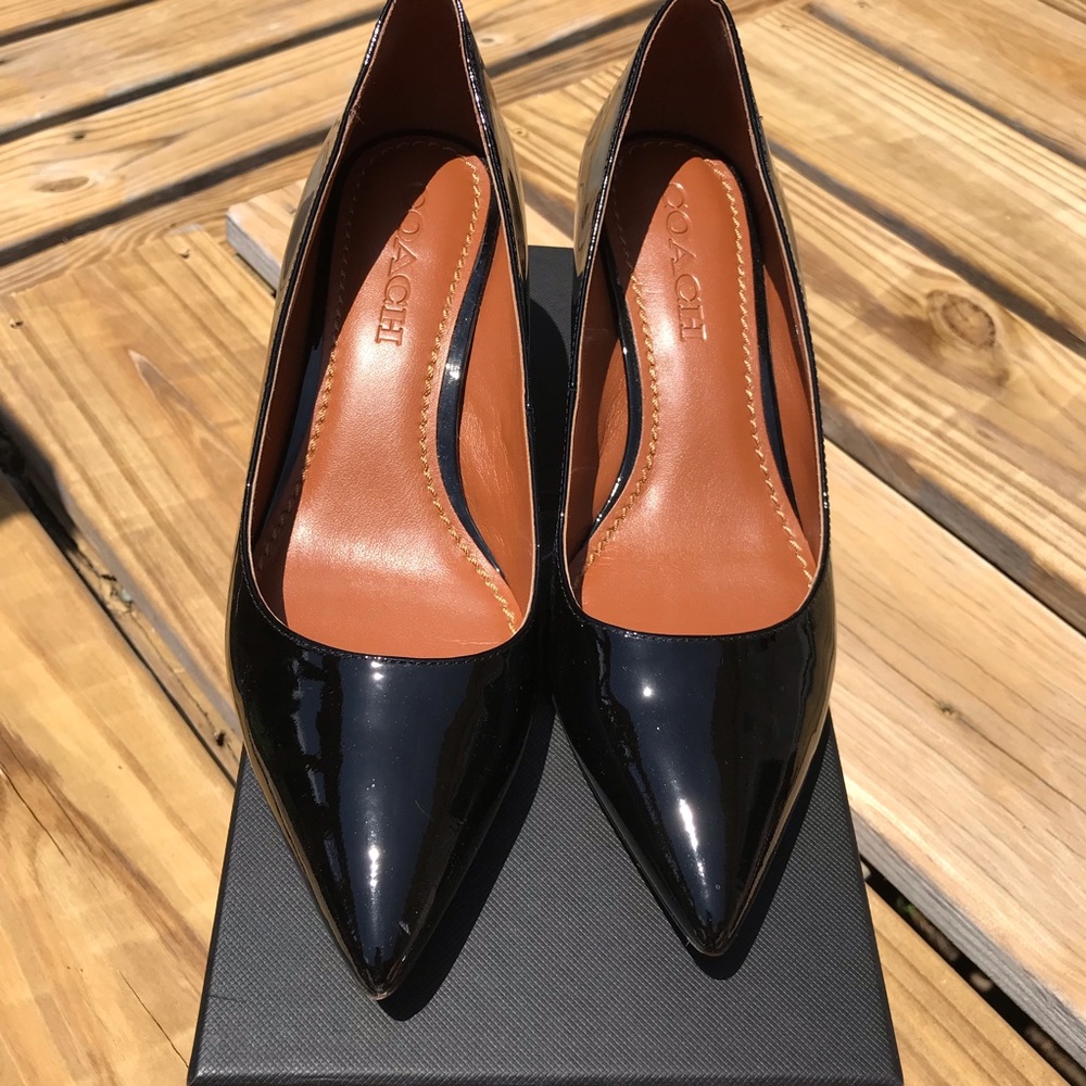 Coach black patent mid heel pump FG1479 with box.